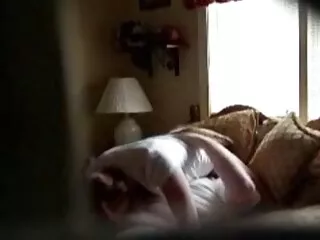 この人は彼の友人と眠るあなたの親友です 女 が 見る エロ 動画