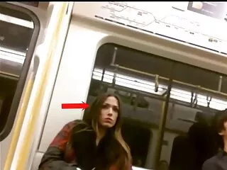 青白い顔の売春婦は、男性の前に花をもたらした 女性 が 見る アダルト 動画