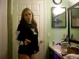 医者、ロシアの女の子を批判するのは素晴らしいです 女性 が 見る 無料 動画