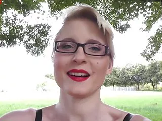 美しいロシアの金髪と彼女のお尻 女 が 見る エロ 動画